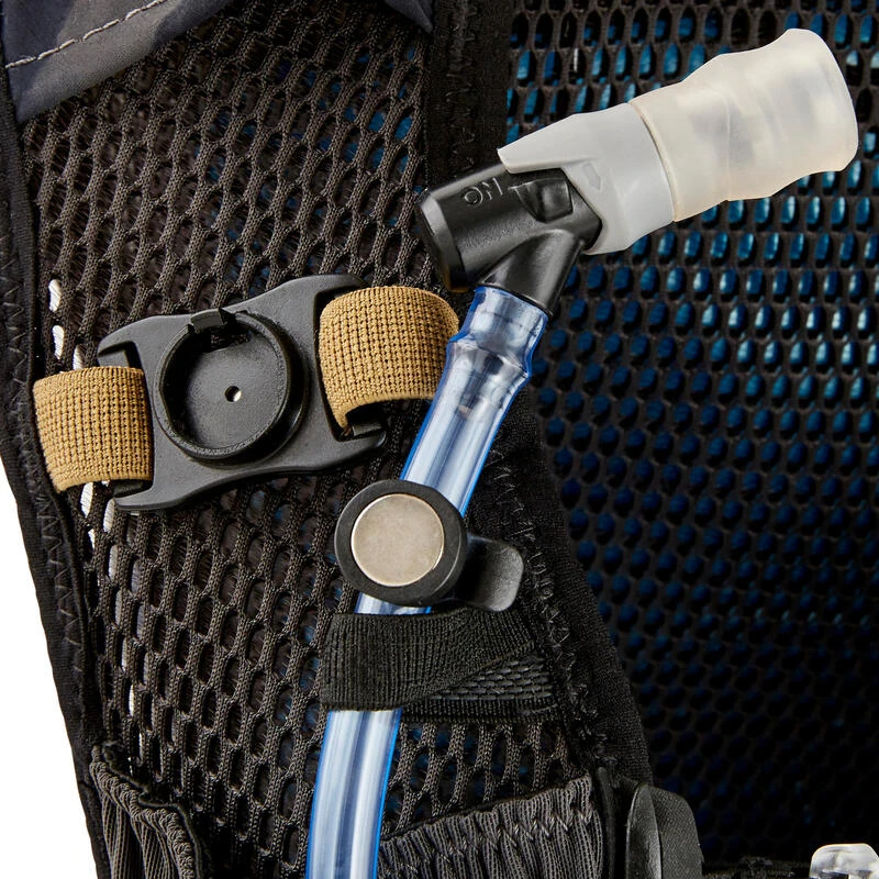 AIMANT ATTACHE TUBE POCHE A EAU SAC TRAIL ULTRA 15 L 5 AIMANT ATTACHE TUBE POCHE A EAU SAC TRAIL ULTRA 15 L – Image 3