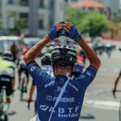 POLISPORT Bidon Cycliste R750 Fluo Avec échelle -Aventure Soldes bidon cycliste r750 fluo avec echelle 3