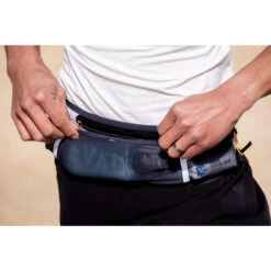 CEINTURE HYDRATATION TRAIL RUNNING - PORTE BÂTONS - POCHE TÉLÉPHONE IMPERMÉABLE 14 CEINTURE HYDRATATION TRAIL RUNNING - PORTE BÂTONS - POCHE TÉLÉPHONE IMPERMÉABLE -Aventure Soldes ceinture hydratation trail running porte batons poche telephone impermeable 2
