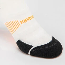 CHAUSSETTES DE RUNNING RUN900 EPAISSES MI-MOLLET RUN WILD BLANC ORANGE 14 CHAUSSETTES DE RUNNING RUN900 EPAISSES MI-MOLLET RUN WILD BLANC ORANGE -Aventure Soldes chaussettes de running run900 epaisses mi mollet run wild blanc orange 3