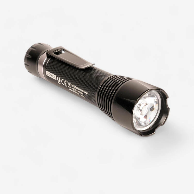 Lampe Torche Chasse - 900 Lumens - Rechargeable USB 3 Lampe Torche Chasse - 900 Lumens - Rechargeable USB