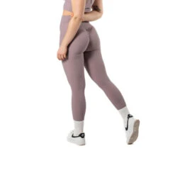 Legging Fitness Côtelé Scrunch Sans Coutures Plum Rouge -Aventure Soldes legging fitness cotele scrunch sans coutures plum rouge 2