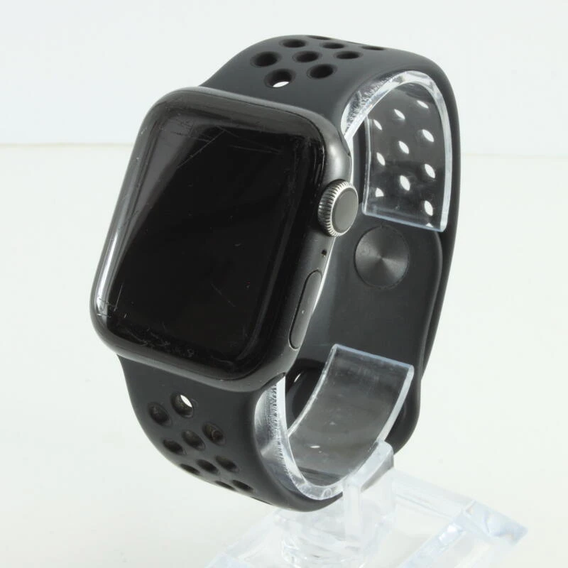 Reconditionné - Apple Watch S6 40mm GPS Alu Gris Sidéral/Noir - état Correct 4 Reconditionné - Apple Watch S6 40mm GPS Alu Gris Sidéral/Noir - état Correct – Image 2