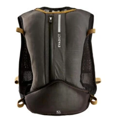 SAC DE TRAIL RUNNING MIXTE 10 L NOIR ET BRONZE - VENDU AVEC POCHE À EAU 1L -Aventure Soldes sac de trail running mixte 10 l noir et bronze vendu avec poche a eau 1l 2