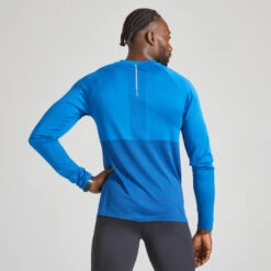 T-SHIRT RUNNING HOMME RESPIRANT MANCHE LONGUE KIPRUN CARE BLEU ROY 16 T-SHIRT RUNNING HOMME RESPIRANT MANCHE LONGUE KIPRUN CARE BLEU ROY -Aventure Soldes t shirt running homme respirant manche longue kiprun care bleu roy 4