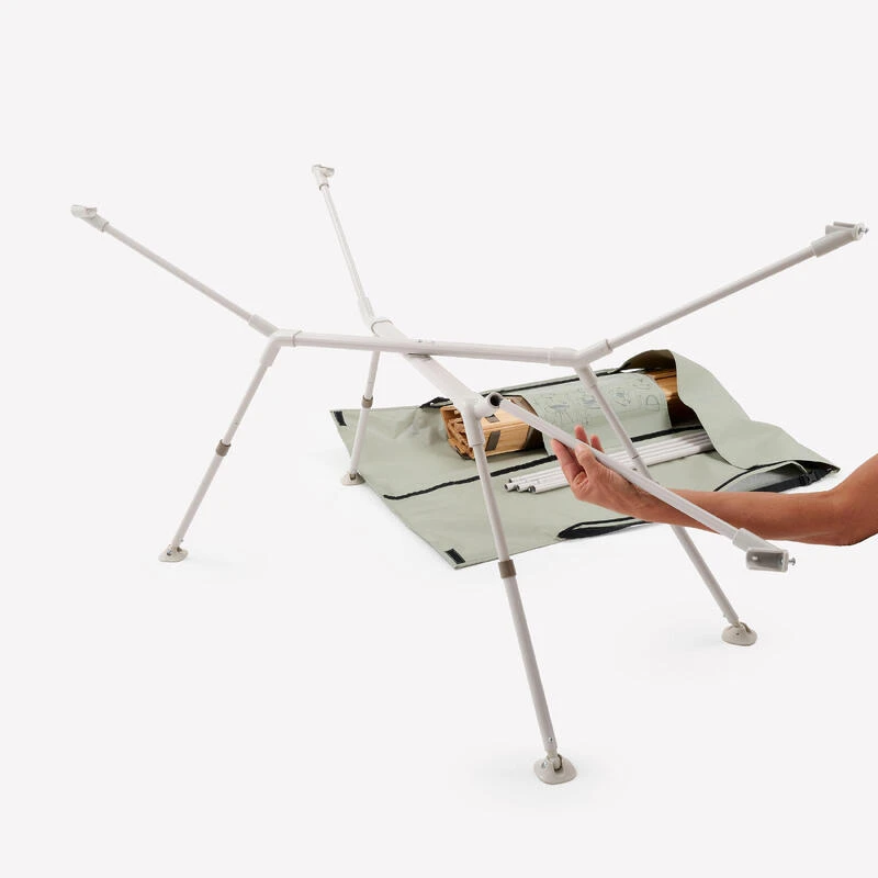 Quechua TABLE DE CAMPING COMPACTE 4/6 PERSONNES - PLATEAU BOIS - POCHE DE RANGEMENT 8 Quechua TABLE DE CAMPING COMPACTE 4/6 PERSONNES - PLATEAU BOIS - POCHE DE RANGEMENT – Image 6