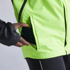 VESTE RUNNING HIVER DEPERLANTE COUPE-VENT HOMME KIPRUN WARM REGUL JAUNE -Aventure Soldes veste running hiver deperlante coupe vent homme kiprun warm regul jaune 6