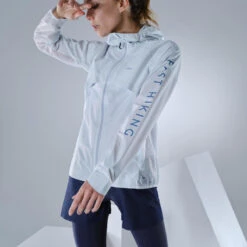 Quechua Veste Ultra Légère Hybride De Randonnée Rapide FH900 Femme Grise. -Aventure Soldes veste ultra legere hybride de randonnee rapide fh900 femme grise 4